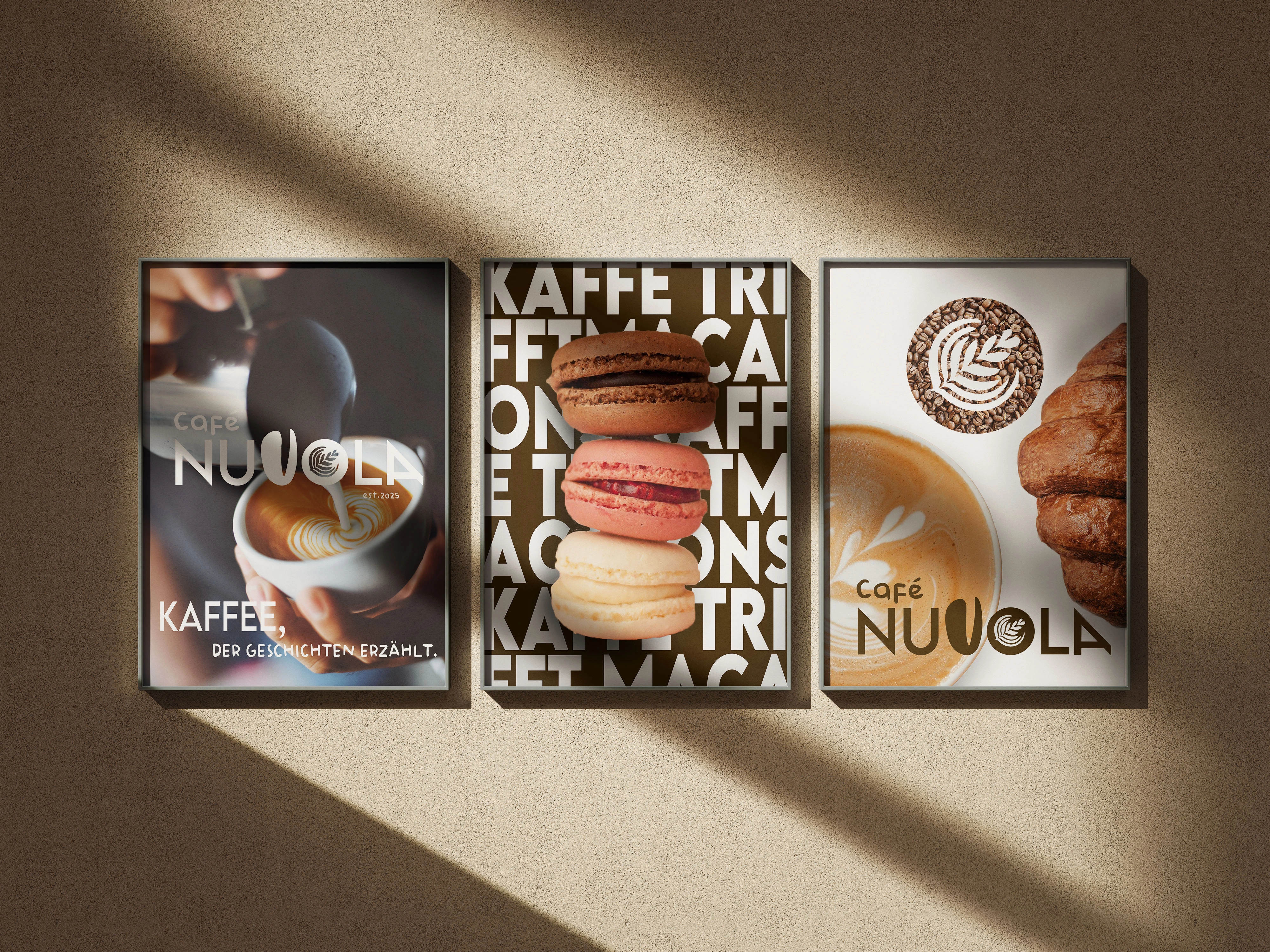 Poster_Frame_on_the_Wall